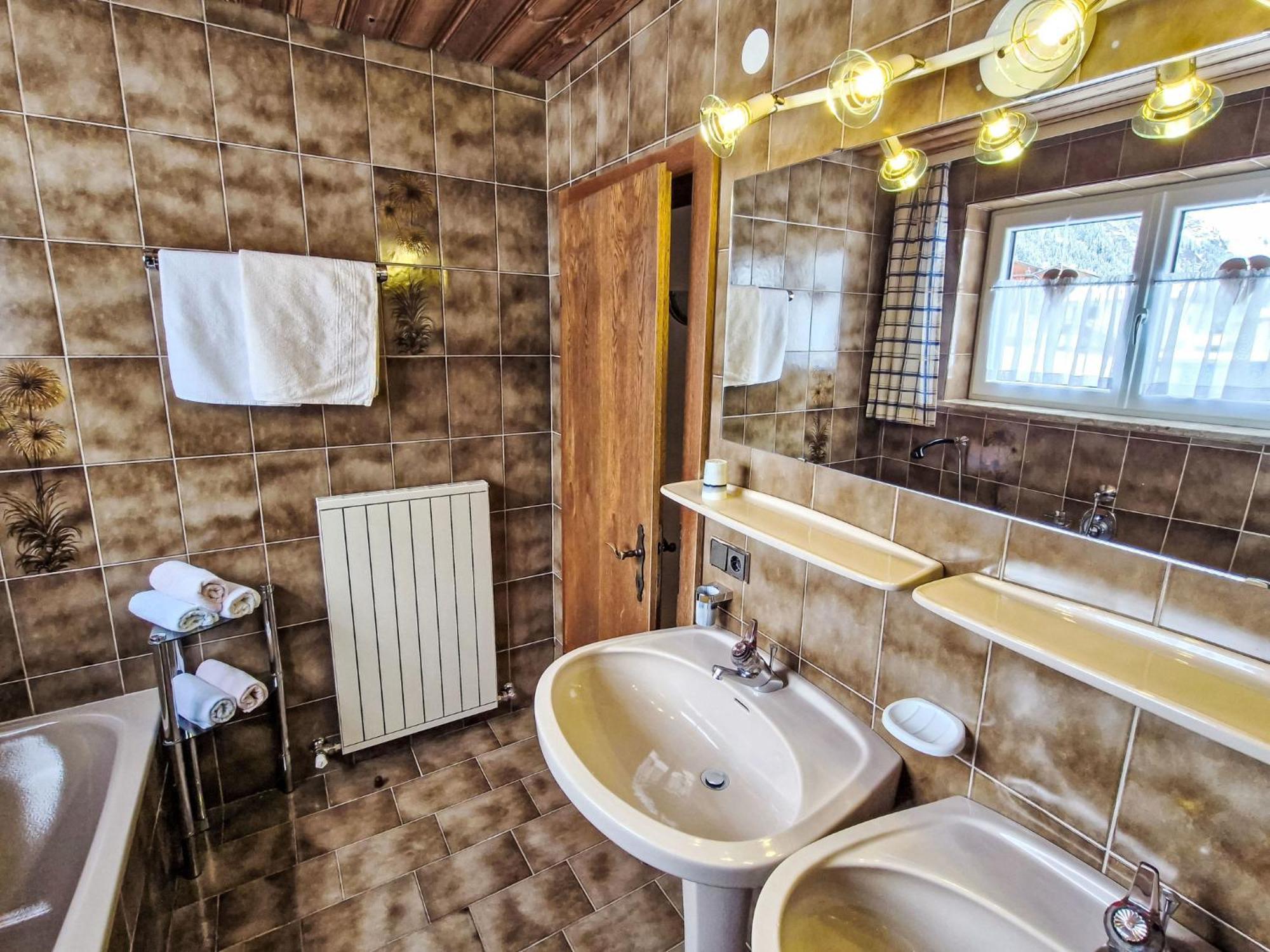Apartment Daheim - Wildspitz - Pzt380 By Interhome พลังเงอโรส ภายนอก รูปภาพ